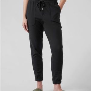 Athleta Farallon Jogger camo.